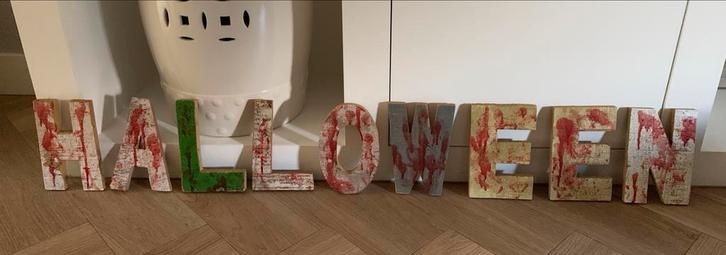 Halloween Decoratie - Houten Letters met Bloed, Huis en Inrichting, Woonaccessoires | Wanddecoraties, Zo goed als nieuw, Ophalen of Verzenden