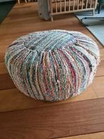 Kleurrijke poef in zeer goede staat, Huis en Inrichting, Banken | Voetenbanken en Poefen, Ophalen, Bohemian, Zo goed als nieuw
