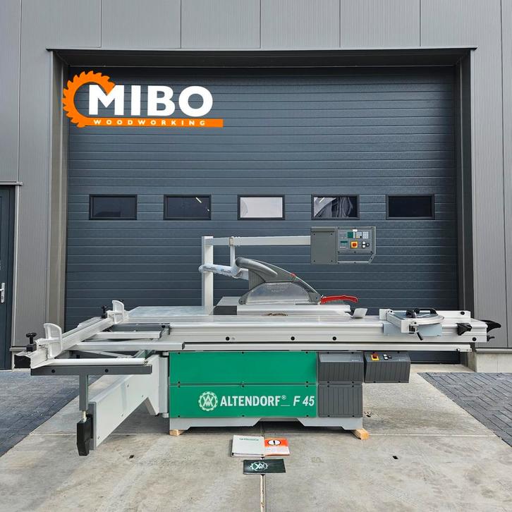 Altendorf F45 Formaatzaag 3400mm * elmo3 * elektro sturing, Doe-het-zelf en Verbouw, Gereedschap | Zaagmachines, Zo goed als nieuw