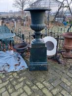 tuinvaas met sokkel, Ophalen, Gebruikt