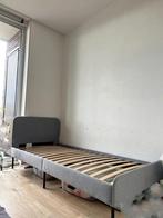 Slattum gestoffeerd bed lichtgrijs 90x200, Ophalen, 90 cm, Eenpersoons, Zo goed als nieuw