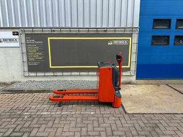 VS-22324 Elektrische palletwagen Linde T16 bj 2011 weinig ur beschikbaar voor biedingen