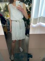 Witte zomerjurk met kanten details Zara - maat S, Ophalen of Verzenden, Zo goed als nieuw, Knielengte, Maat 36 (S)