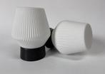 Vintage wit geribbelde plafondlamp strak gelijnd opaalglas, Ophalen of Verzenden, Zo goed als nieuw, Glas, Vintage