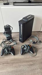 Xbox 360 + controllers + kabels + headset., Met 2 controllers, Met headset, Ophalen of Verzenden, Zo goed als nieuw