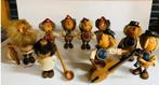 9 casyboys, zwitserse houten figuurtjes, c casagrande, Gebruikt, Ophalen of Verzenden