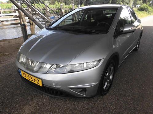 HONDA CIVIC BJ 2008 APK 5 DEURS AIRCO ,,LEUKE AUTO,,!!, Auto's, Honda, Particulier, Civic, ABS, Airbags, Airconditioning, Bluetooth
