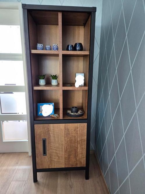 Zgan ! Mangohout kast, Huis en Inrichting, Kasten | Boekenkasten, Zo goed als nieuw, 25 tot 50 cm, Ophalen of Verzenden
