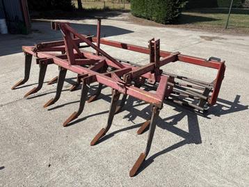 Vastetand cultivator + woeler beschikbaar voor biedingen