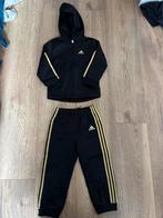 Trainingspak Adidas zwart en goud maat 92, Adidas, Jongen of Meisje, Sport- of Zwemkleding, Ophalen of Verzenden
