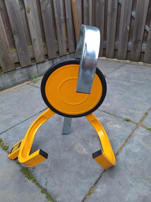 Wielklem voor caravan of aanhanger met 1 sleutel, Caravans en Kamperen, Caravan accessoires, Zo goed als nieuw, Ophalen