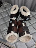 Bruine set beschermers met springschoenen full, Ophalen of Verzenden, Zo goed als nieuw
