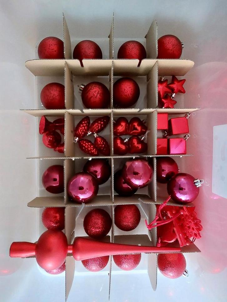 Rode kerstballen, piek en vilten hangers, Diversen, Kerst, Zo goed als nieuw, Ophalen