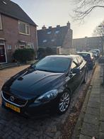 Volvo V40 1.6 D2 115PK 2013 Zwart, Auto's, Volvo, Voorwielaandrijving, 28 km/l, Zwart, 4 cilinders