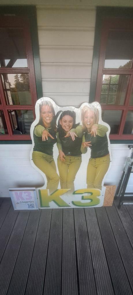 K3 poster gebruikt als tuinversiering, Hobby en Vrije tijd, Overige Hobby en Vrije tijd, Gebruikt, Ophalen