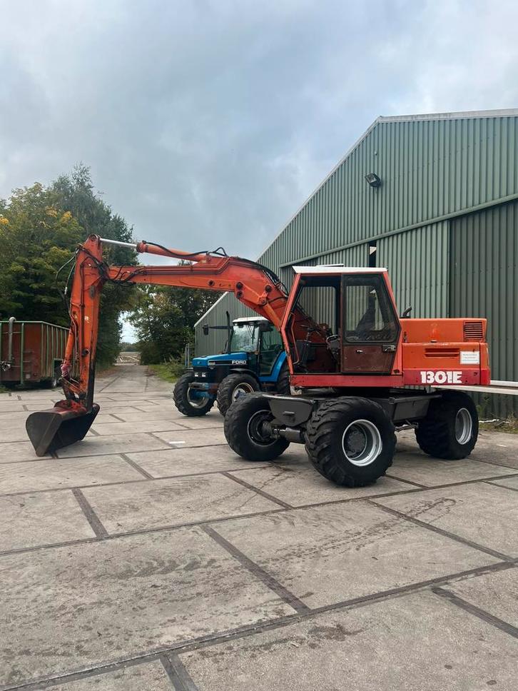 Atlas 1301e mobiele kraan bandenkraan graafmachine, Zakelijke goederen, Machines en Bouw | Kranen en Graafmachines, Graafmachine