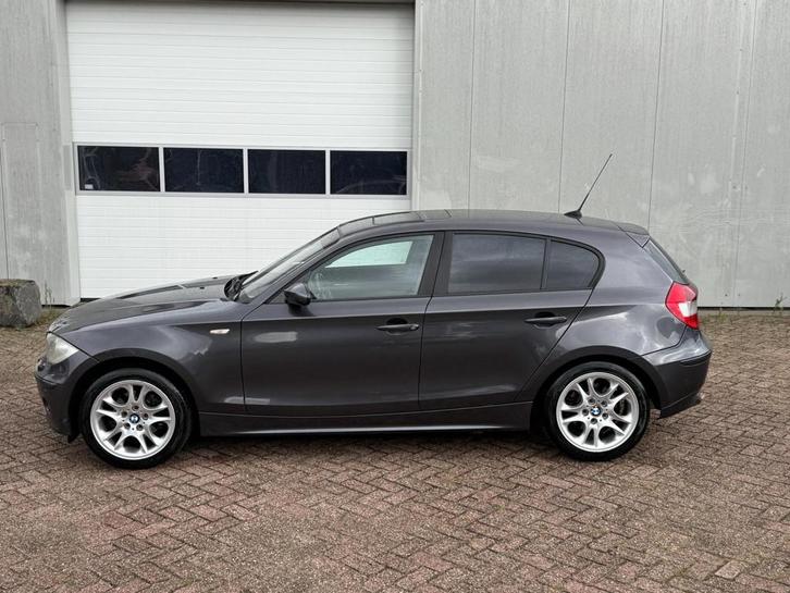 BMW 1-serie 120i AUTOMAAT!, Auto's, BMW, Bedrijf, Te koop, 1-Serie, ABS, Airbags, Airconditioning, Boordcomputer, Centrale vergrendeling