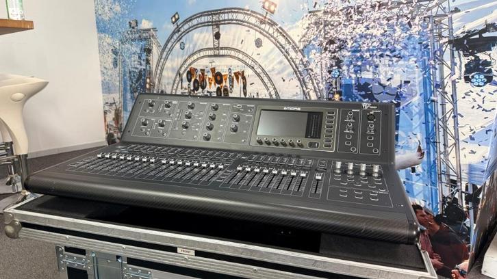 Midas m32, Muziek en Instrumenten, Mengpanelen, Gebruikt, 20 kanalen of meer, Ophalen