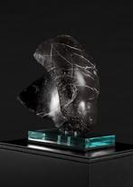 Marmeren beeld, Ophalen