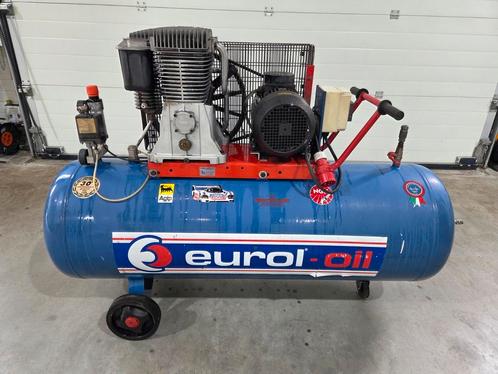 Compressor 200 ltr tank 380v, Doe-het-zelf en Verbouw, Compressors, Gebruikt, 6 tot 10 bar, 100 liter of meer, Ophalen
