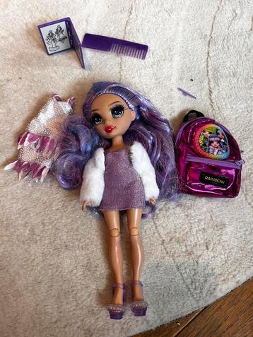 Compleet en niew rainbow high setje beschikbaar voor biedingen