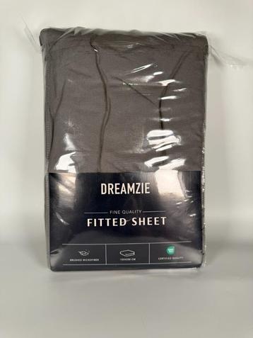 Dreamzie Fitted Sheet – 150200 cm beschikbaar voor biedingen