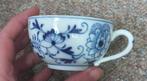 Antiek porseleinen Zwiebelmuster kopje #3, Antiek en Kunst, Antiek | Servies los, Ophalen of Verzenden