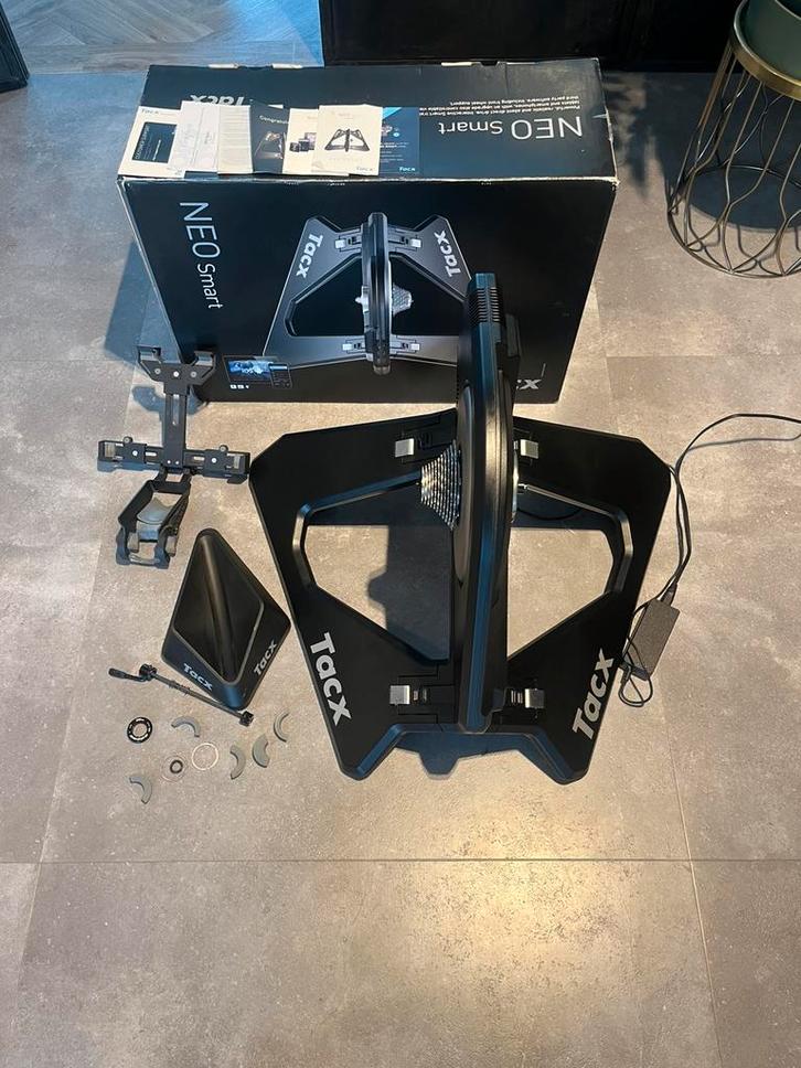 Tacx Neo T2800 – Up-to-date, klaar  voor de winter! ‍️️, Sport en Fitness, Wielrennen, Gebruikt, Overige typen, Ophalen of Verzenden
