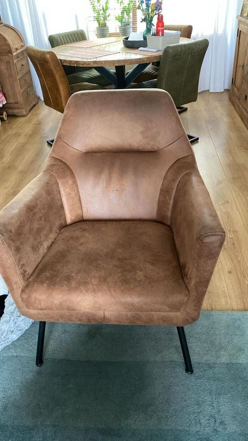 Armstoel met vast onderstel, Huis en Inrichting, Stoelen, Gebruikt, Twee, Leer, Bruin, Ophalen