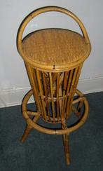 Zeldzame italiaanse rotan kruk 1960s, Huis en Inrichting, Barkrukken, Ophalen, 60 tot 90 cm, Zo goed als nieuw, 1 kruk