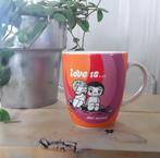 Vintage mok - beker: love is ... ... Our secret, Huis en Inrichting, Keuken | Servies, Gebruikt, Keramiek, Ophalen of Verzenden