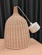 Prachtige rotan hanglamp! Heb er eventueel 2!, Huis en Inrichting, Ophalen of Verzenden, Zo goed als nieuw, Overige materialen