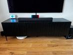 Zwart TV Meubel Gravure Woood, Huis en Inrichting, Kasten | Televisiemeubels, Ophalen, Gebruikt, 150 tot 200 cm, Minder dan 100 cm