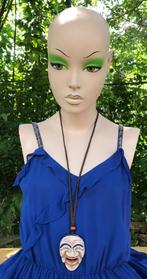 Ketting met masker hanger - gekocht in Korea Vintage, Sieraden, Tassen en Uiterlijk, Kettingen, Ophalen of Verzenden, Zo goed als nieuw