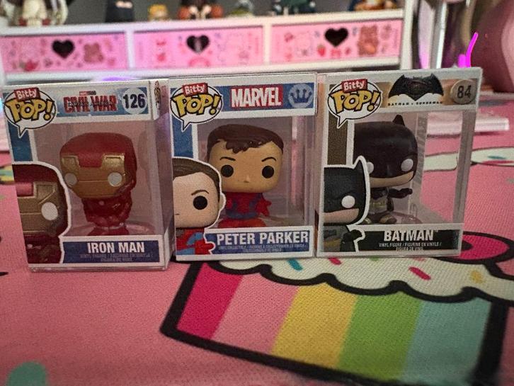 Bitty pop funko: Iron man , Peter Parker, Batman (CHASE), Verzamelen, Poppetjes en Figuurtjes, Zo goed als nieuw, Ophalen of Verzenden