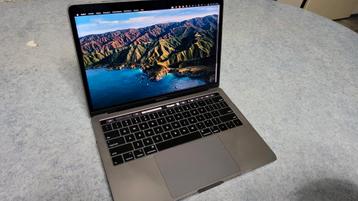 Macbook Pro met Touchbar