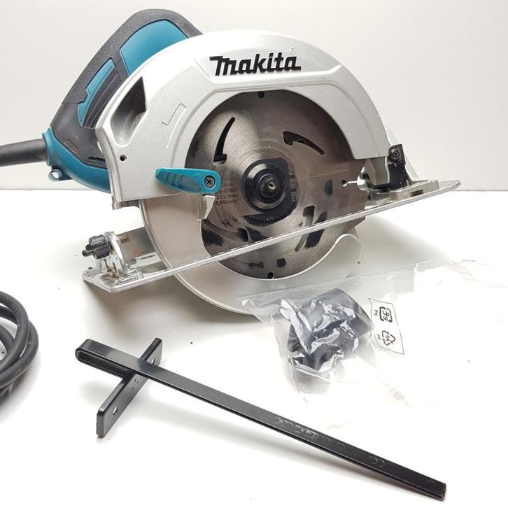 ️ Makita HS7601J Cirkelzaag – 1200W – 190mm in Mbox, Doe-het-zelf en Verbouw, Gereedschap | Zaagmachines, Zo goed als nieuw