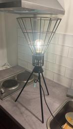 Industriële tafellamp met metalen frame, Ophalen, Zo goed als nieuw, Minder dan 100 cm, Metaal