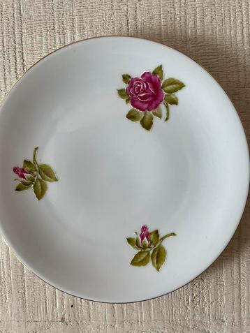 Heel oud bordje met roosmotief beschikbaar voor biedingen