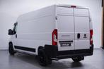 Fiat Ducato 2.2 MultiJet 140 pk L3H2 Black&White Edition Air, Voorwielaandrijving, Stof, 4 cilinders, 2500 kg