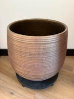 Prachtige bloempot van intratuin, Rond, Binnen, Zo goed als nieuw, Minder dan 40 cm