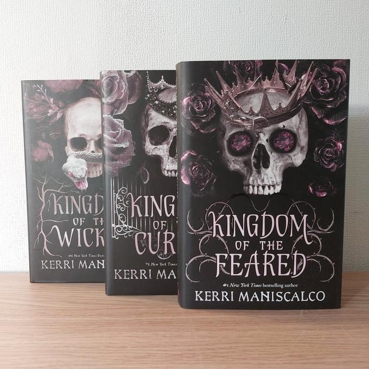 Fairyloot Kingdom of the Wicked Set, Boeken, Fantasy, Zo goed als nieuw, Ophalen of Verzenden