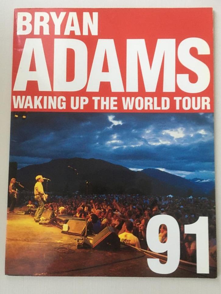 Tourbook Bryan Adams - Waking up the world tour, 1991, Verzamelen, Muziek, Artiesten en Beroemdheden, Gebruikt, Boek, Tijdschrift of Artikel