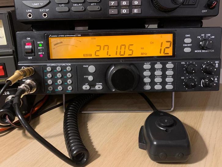Stabo xf 9082 professional 2 ssb / Superstar 4900, Telecommunicatie, Zenders en Ontvangers, Zo goed als nieuw, Ophalen of Verzenden