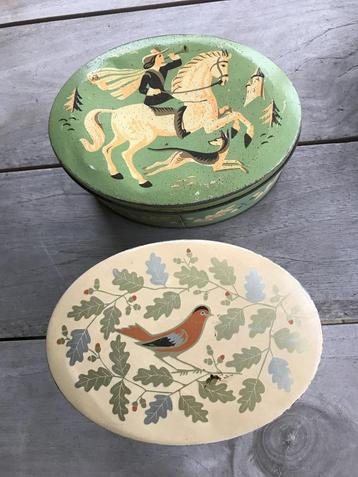 2 Brocante/Vintage ovalen koektrommels van Verkade  beschikbaar voor biedingen