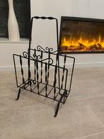 Metalen tijdschriften rek zwart kleur, Huis en Inrichting, Woonaccessoires | Krantenbakken en Lectuurbakken, Ophalen of Verzenden