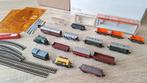 Partij met o.a. 16 diverse N spoor wagons en divers materiaa, Hobby en Vrije tijd, Modeltreinen | N-Spoor, Gebruikt, Gelijkstroom