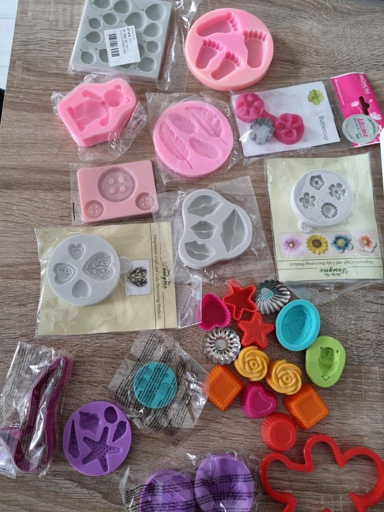 Diverse spullen voor taarten en cupcakes, Hobby en Vrije tijd, Taarten en Cupcakes maken, Ophalen of Verzenden, Versiering