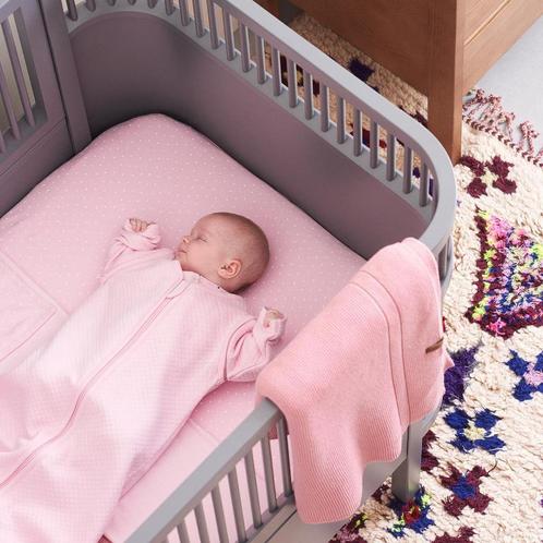 NIEUW Noppies Ledikantdeken - Roze -120x120 cm, Kinderen en Baby's, Dekens, Slaapzakjes en Inbakerproducten, Nieuw, Deken, 100 cm of meer