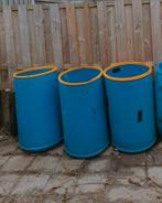 Voertonnen/watertonnen 3x, Weidegang, 4 paarden of pony's of meer